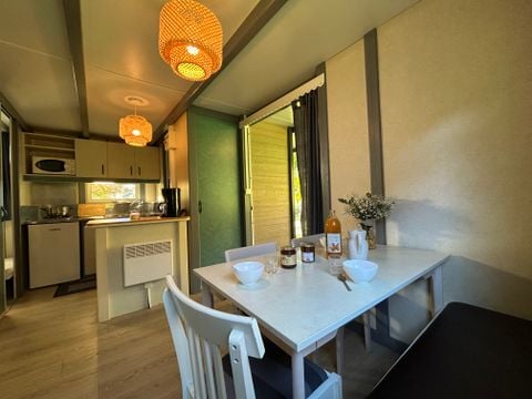 Chalet 5 personnes - Confort Acacia - 2 chambres - Proche piscine