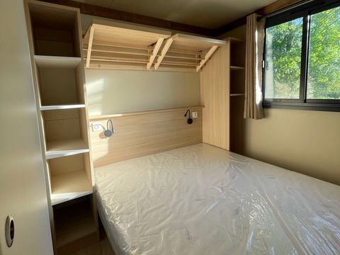 CHALET 6 personnes - PRIVILEGE Marsanne - 3 ch - TV - 35m2, terrasse couverte de 17m2 CHALET 6 personnes - PRIVILEGE Marsanne - 3 ch - TV - 35m2, terrasse couverte de 17m2