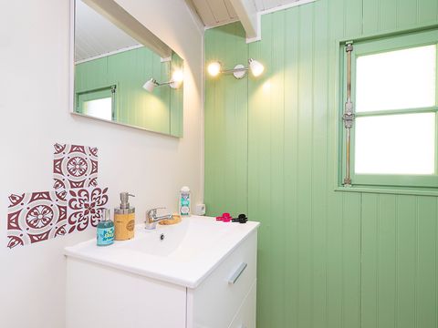 Hébergement 4 personnes - Chalet sur pilotis Confort 2 chambres 30m² - TV - NEW AVEC CLIMATISATION
