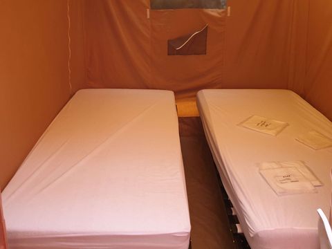 TENTE 4 personnes - Tente Lodge Nature Standard 25m² (2 chambres) - sans sanitaires + Terrasse