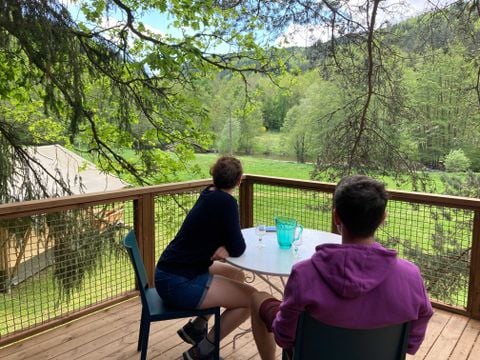HÉBERGEMENT INSOLITE 4 personnes - La Roulotte - Insolite 5* avec sa cabane 2/4 pers