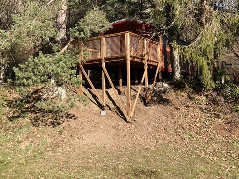 HÉBERGEMENT INSOLITE 4 personnes - La Roulotte - Insolite 5* avec sa cabane 2/4 pers