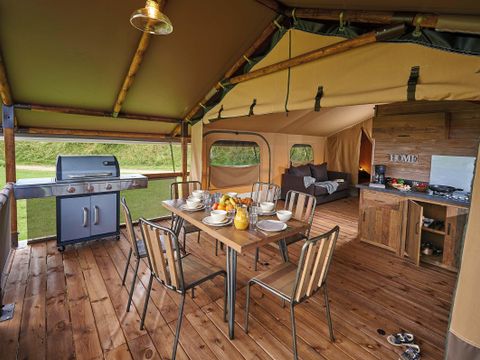 TENTE TOILE ET BOIS 6 personnes - Lodge Kenya Vintage Confort 46m² - 2 chambres + terrasse couverte 4/5 pers