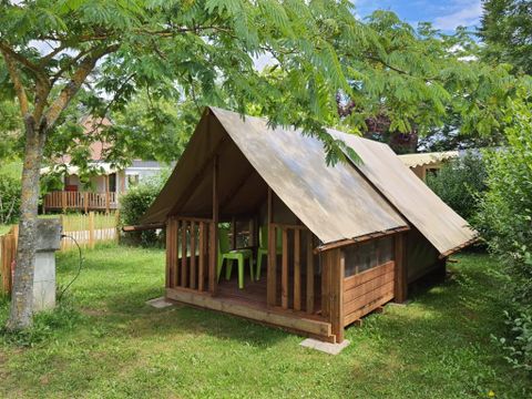 TENTE TOILE ET BOIS 2 personnes - Cabane Toilée Bois Cyclo 1 chambre ( sans sanitaires) 2 pers