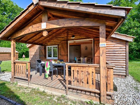 CHALET 5 personnes - Chalet Premium 35m² 2 chambres + terrasse couverte + climatisation + TV + LV 5 pers