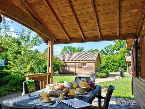 CHALET 5 personnes - Chalet Premium 35m² 2 chambres + terrasse couverte + climatisation + TV + LV 5 pers