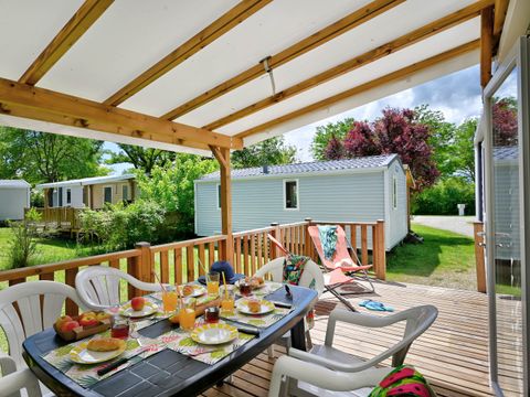 MOBILHOME 6 personnes - Mobil-home Confort 29m² 3 chambres + terrasse couverte + climatisation + TV 6 pers