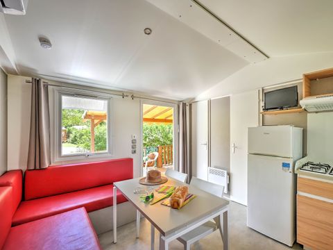 MOBILHOME 4 personnes - Mobil-home Confort 27m² 2 chambres + terrasse couverte + climatisation + TV 4 pers