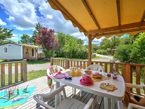 MOBILHOME 4 personnes - Mobil-home Confort 27m² 2 chambres + terrasse couverte + climatisation + TV 4 pers