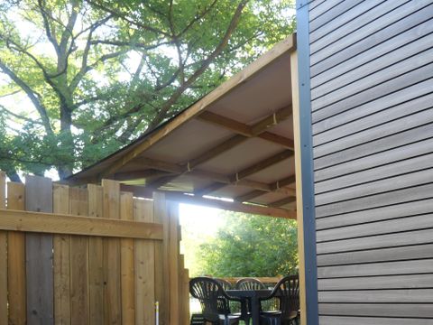 MOBILHOME 6 personnes - COTTAGE Premium SPA privé  35m² 3 ch + TV + Lave-vaisselle + climatisation + plancha + terrasse XL