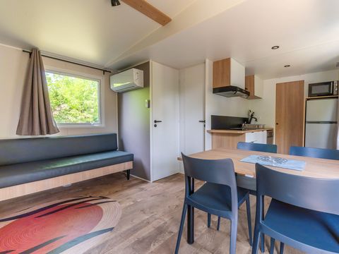 MOBILHOME 6 personnes - COTTAGE Premium SPA privé  35m² 3 ch + TV + Lave-vaisselle + climatisation + plancha + terrasse XL