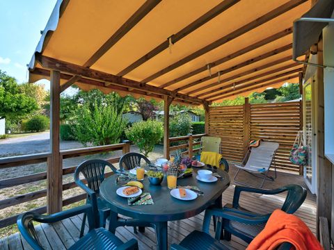 MOBILHOME 6 personnes -  Mobil home Premium 31m² (3 chambres) + terrasse couverte + Lave vaisselle + TV + Climatisation 6 pers