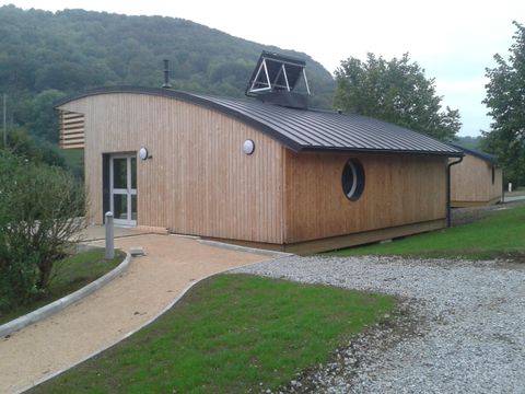 CHALET 6 personnes - 2 chambres - Adapté pour personne à mobilité réduite (PMR)