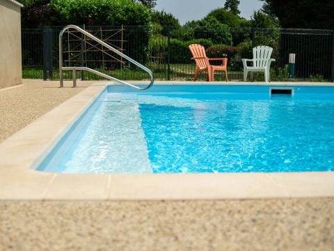 Camping Les Avenieres - Camping Drôme