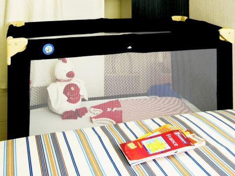 MOBILHOME 4 personnes - Le Chêne (2 chambres) + grande terrasse + TV free WIFI*