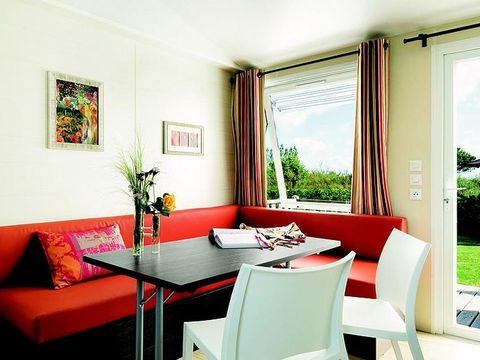MOBILHOME 4 personnes - Le Chêne (2 chambres) Arrivée Dimanche - BORD RIVIERE - Grande terrasse - TV - Free Wifi*