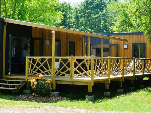 MOBILHOME 8 personnes - Family Premium 8 Personnes (2023) grande terrasse semi couverte + TV +lave vaisselle+WIFI