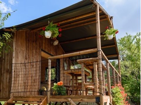 MOBILHOME 5 personnes - cottage premium Dimanche (2022) bord de rivière, 2 chambres, terrasse couverte 5 pers