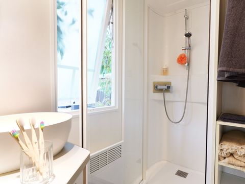 MOBILHOME 5 personnes - Grand Confort - 2 chambres