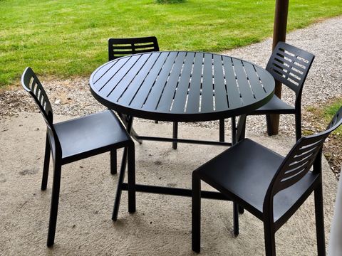 TENTE TOILE ET BOIS 4 personnes - HUTTE  (SANS SANITAIRES)