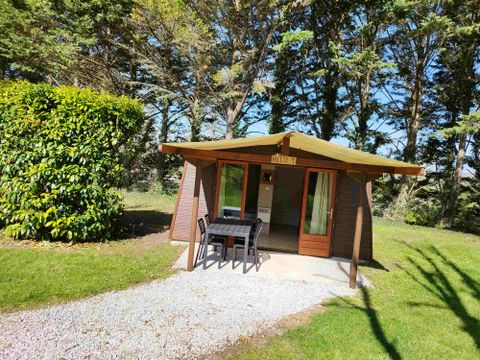 TENTE TOILE ET BOIS 5 personnes - HUTTE (SANS SANITAIRES)