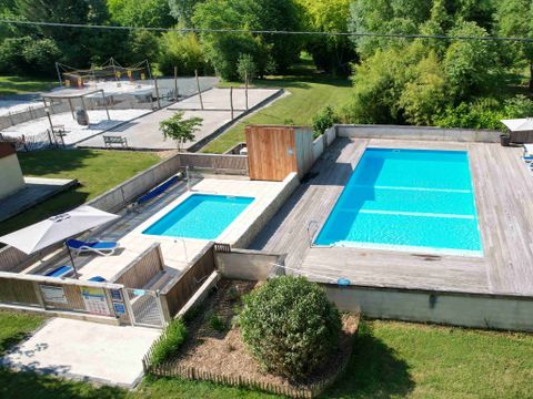 Emplacement - CONFORT avec éléc / tente, caravane ou camping car - 100 à 200m² ELECTRICITE INCLUSE