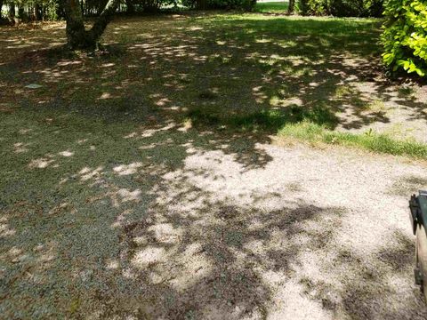Emplacement - CONFORT avec éléc / tente, caravane ou camping car - 100 à 200m² ELECTRICITE INCLUSE