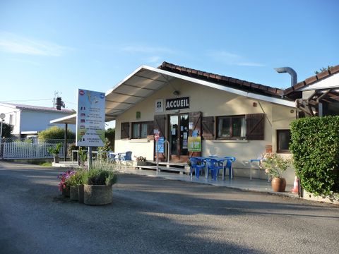 Camping Des Nations - Camping Isere