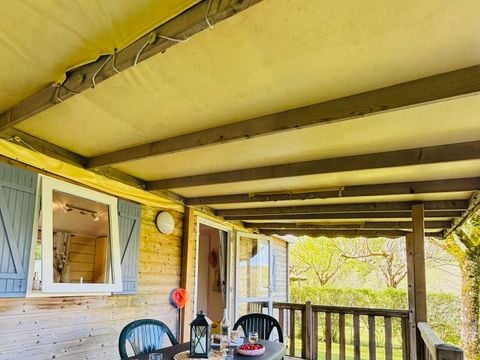 MOBILHOME 5 personnes - Super Mercure 30m² - 2 chambres avec une terrasse couverte