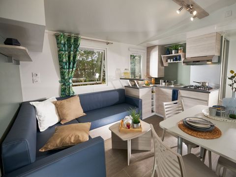 MOBILHOME 6 personnes - EVO33 - 3 chambres avec une terrasse couverte