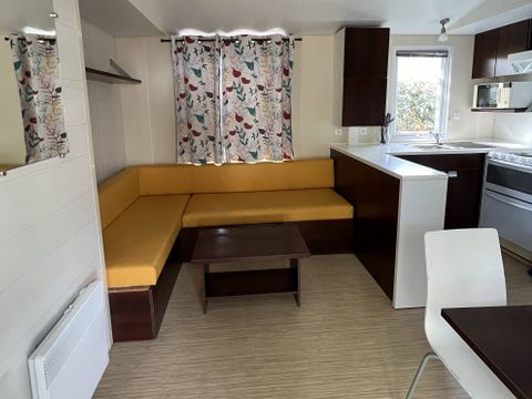 MOBILHOME 6 personnes - Classic | 3 Ch. | 6 Pers. | Terrasse surélevée | 2 SDB | TV