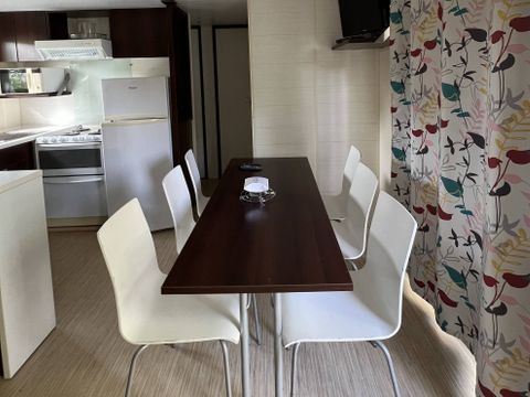 MOBILHOME 6 personnes - Classic | 3 Ch. | 6 Pers. | Terrasse surélevée | 2 SDB | TV