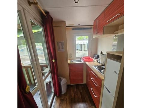 MOBILHOME 6 personnes - Confort 22-28m² - 2 chambres - terrasse couverte + TV*