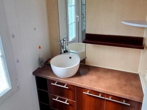 MOBILHOME 6 personnes - Premium 22-28m² - 2 chambres + TV + Terrasse couverte & draps jetables fournis*