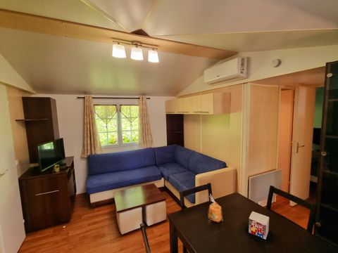 MOBILHOME 6 personnes - Premium 22-28m² - 2 chambres + TV + Terrasse couverte & draps jetables fournis*