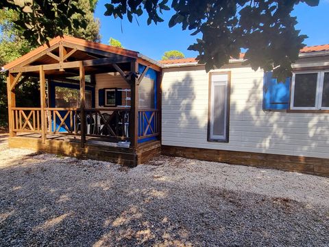 CHALET 6 personnes - 58m² - 3 chambres - 2 salles de bains - terrasse couverte + Clim + TV + LV + four*