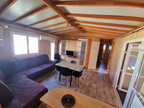 CHALET 6 personnes - 58m² - 3 chambres - 2 salles de bains - terrasse couverte + Clim + TV + LV + four*