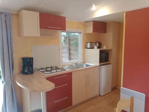 MOBILHOME 6 personnes - Standard 22-28m² - 2 chambres - terrasse couverte + TV