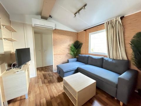 MOBILHOME 8 personnes - Premium 30-40m² - 3 chambres + TV + Terrasse couverte & draps jetables fournis*