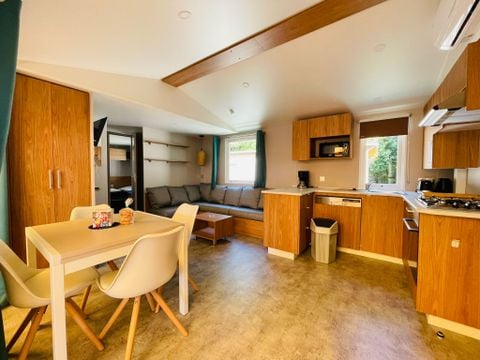 MOBILHOME 8 personnes - Premium 30-40m² - 3 chambres + TV + Terrasse couverte & draps jetables fournis*