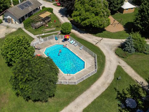 HÉBERGEMENT INSOLITE 2 personnes - Cabadienne (2024)