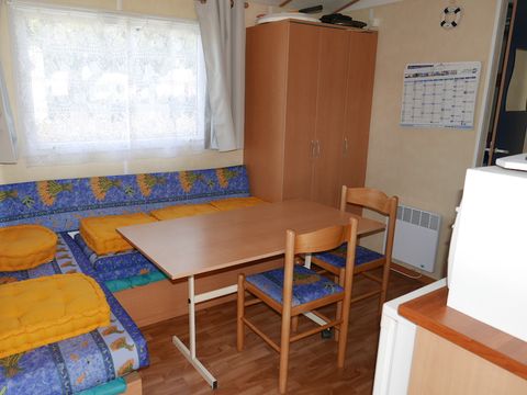 MOBILHOME 4 personnes - 2 chambres + 10 ans