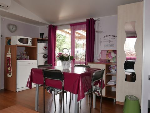 MOBILHOME 6 personnes - 3 chambres + 10 ans