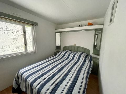 MOBILHOME 8 personnes - Mobil-home atypique (JF 02) - 4 chambres - 2 salles de bain - Cuisine d’été équipée 8 pers