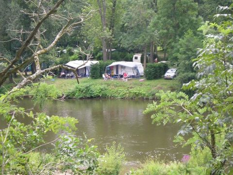 Camping Les Ombrages - Camping Puy-de-Dome