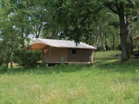 LODGE 4 personnes - Lodge 2 Chambres 4 personnes LODGE 4 personnes - Lodge 2 Chambres 4 personnes