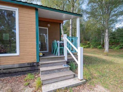 CHALET 4 personnes - Chalet Eco 2 Chambres 4 Personnes dimanche CHALET 4 personnes - Chalet Eco 2 Chambres 4 Personnes dimanche