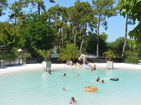 Camping Les Pins d'Oléron  - Camping Charente-Maritime - Image N°2