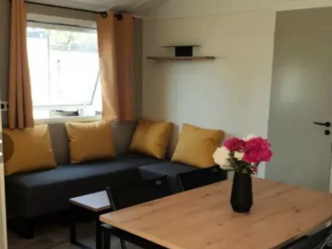 MOBILHOME 4 personnes - Mobil-Home Privilège 3 Pièces 4 Personnes Climatisé + TV