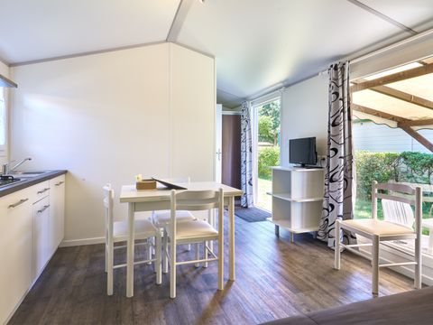 MOBILHOME 2 personnes - "Océan"